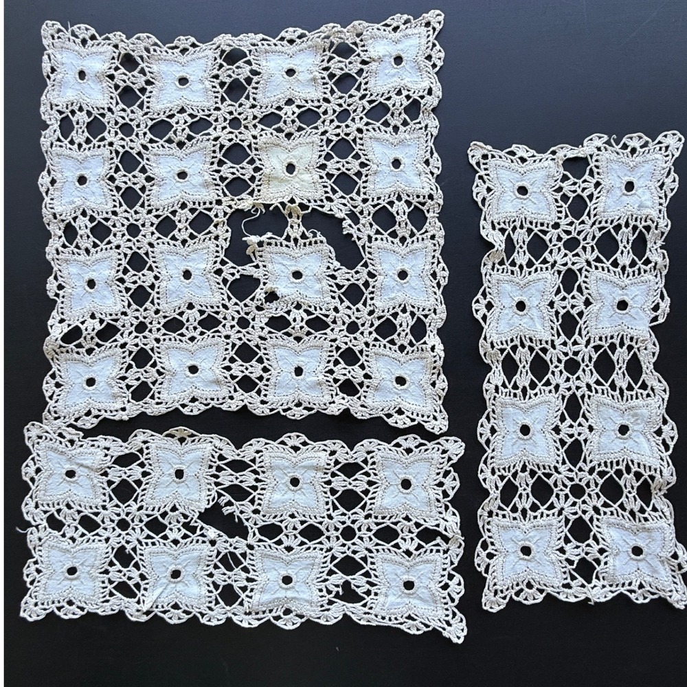 Vintage Handmade Crochet Lace Doily Set Cream Floral Star Pattern 3 Piece